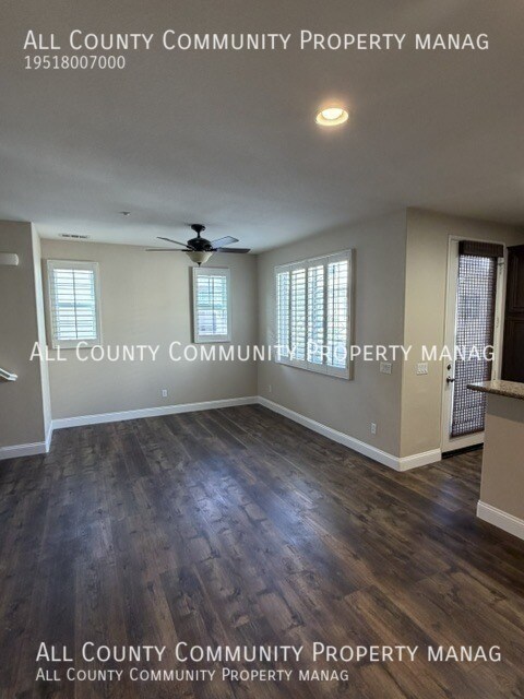 Building Photo - 44920 Honey Locust Dr
