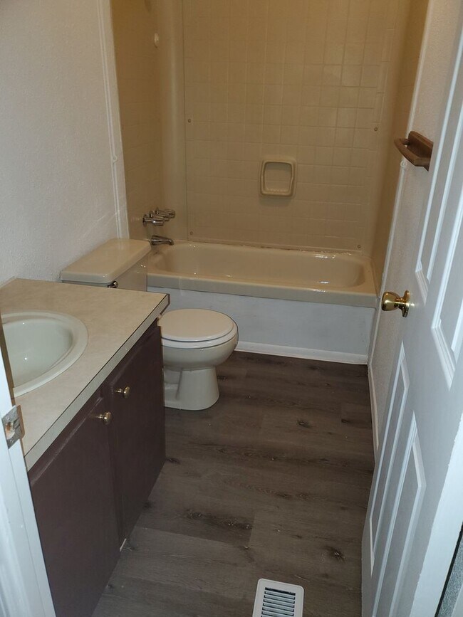Building Photo - 2bed 2bath Double Wide Mobile
