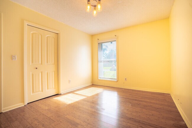 Building Photo - 86 Schooner Ln