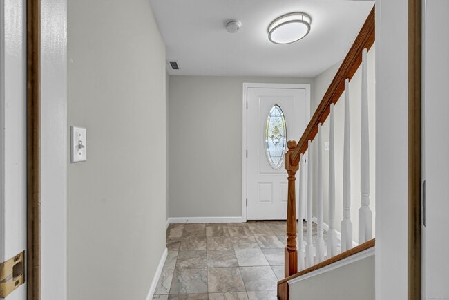 Building Photo - 26 Roger Ave