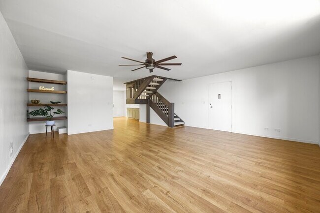 Building Photo - 370 Kawaihae St