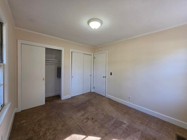 Building Photo - 232 Pinckney St