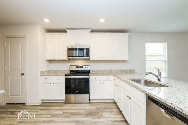 Building Photo - Coming Soon!