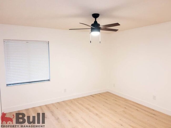 Building Photo - 502 Derby Dr