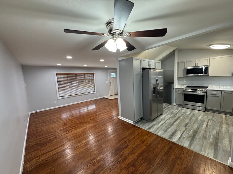 Building Photo - 7 Limetree Ln