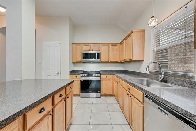 Building Photo - 832 Ridge Point Dr