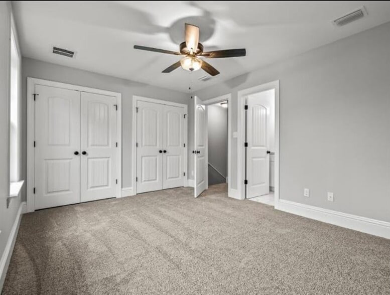 Building Photo - 10 Old Courthouse Way