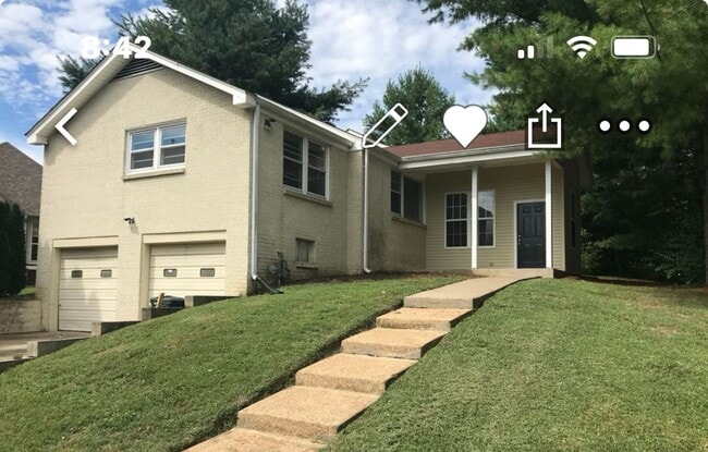 Primary Photo - Ranch style four bedroom two bath with ful...