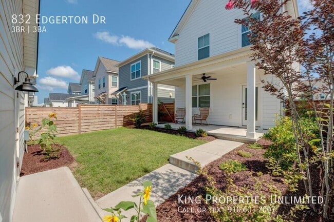 Building Photo - 832 Edgerton Dr