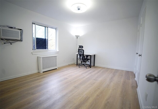 Building Photo - 72-19 Little Neck Pkwy