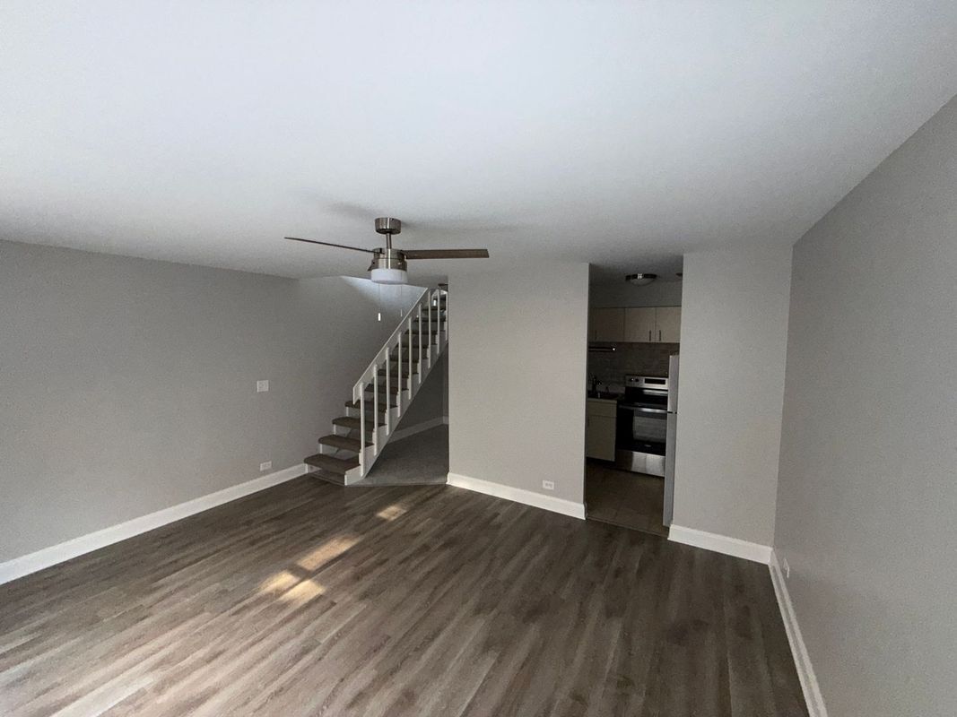 Building Photo - 744 W Gordon Terrace