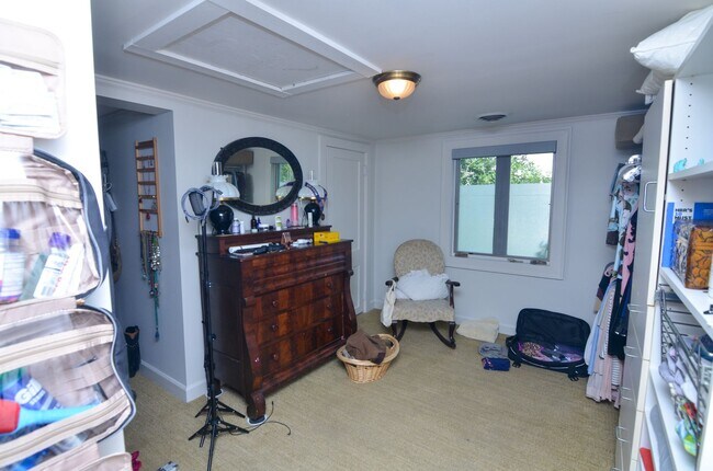 Building Photo - 3434 Stokesmont Rd