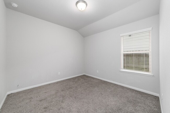 Building Photo - 906 Pismo Ln