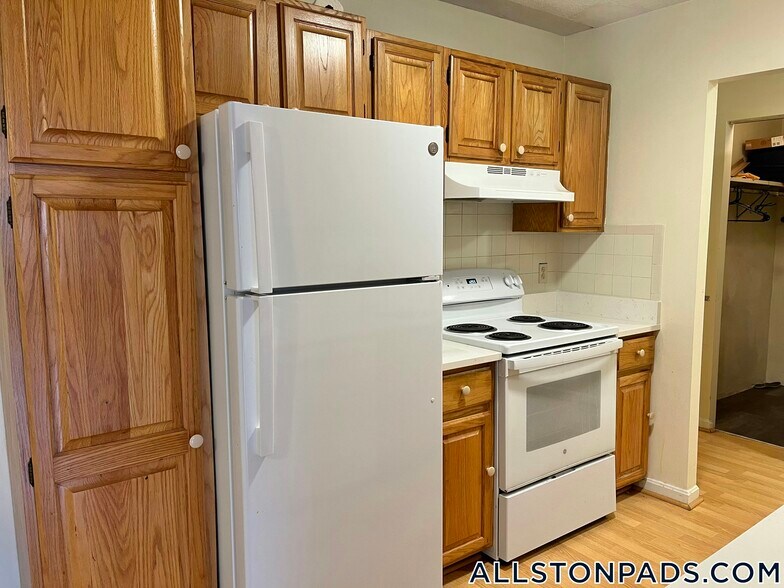 Building Photo - 80 Gardner St