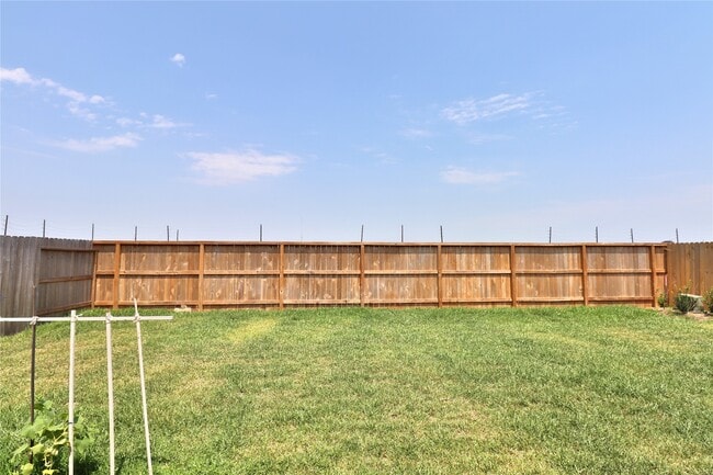 Building Photo - 145 Sunray Creek Dr