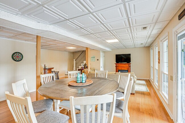 Building Photo - 4984 Webster Rd