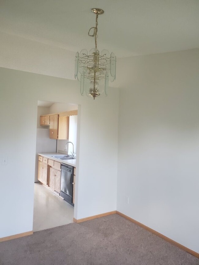 Building Photo - 1157 Atwood St S