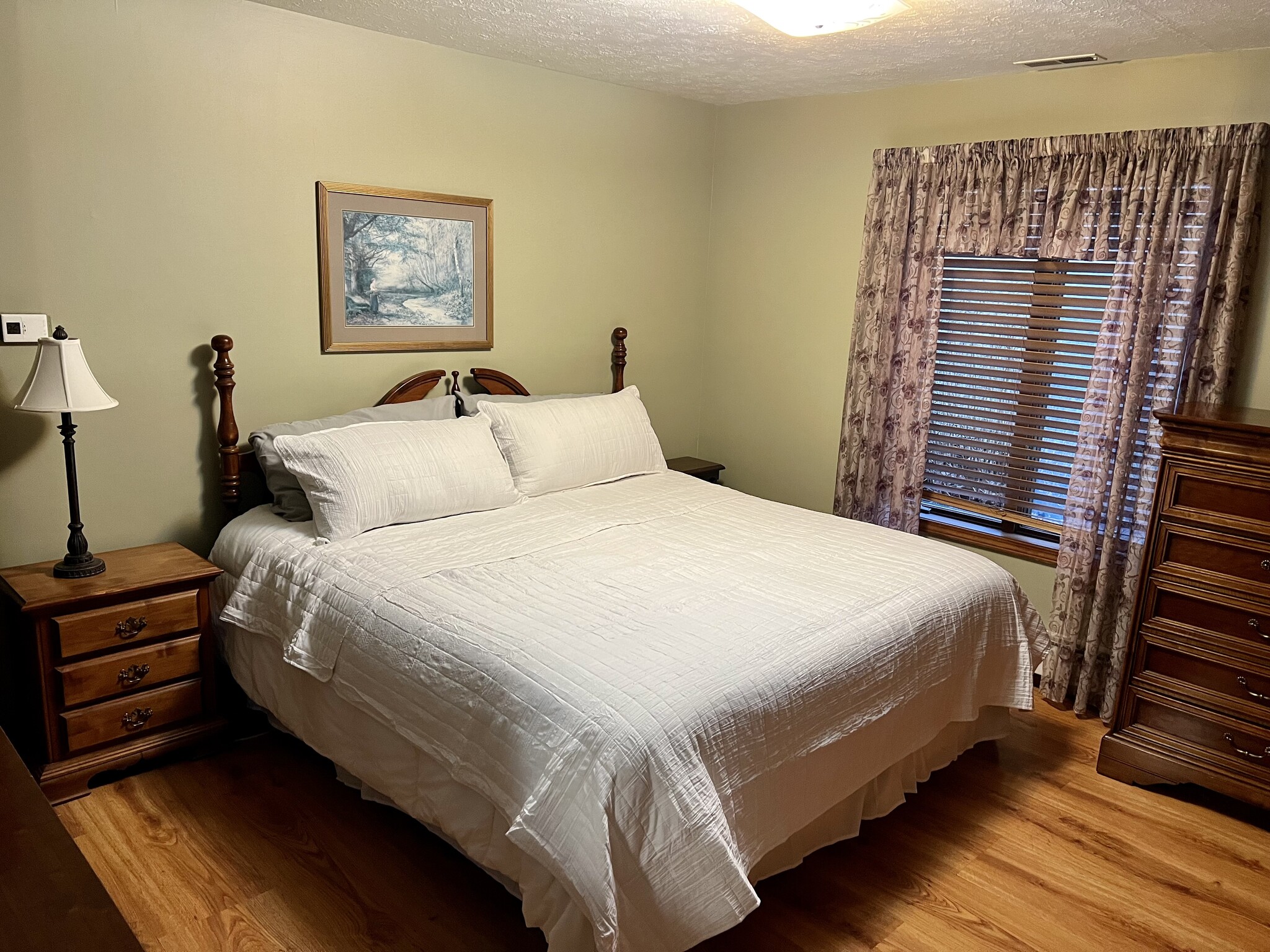 Master Bedroom - 7502 Borden Rd