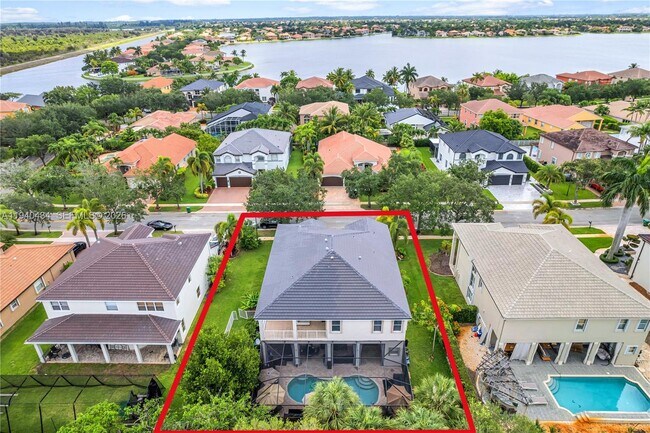 Building Photo - 19500 SW 39th Ct