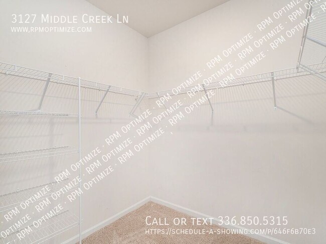 Building Photo - 3127 Middle Creek Ln