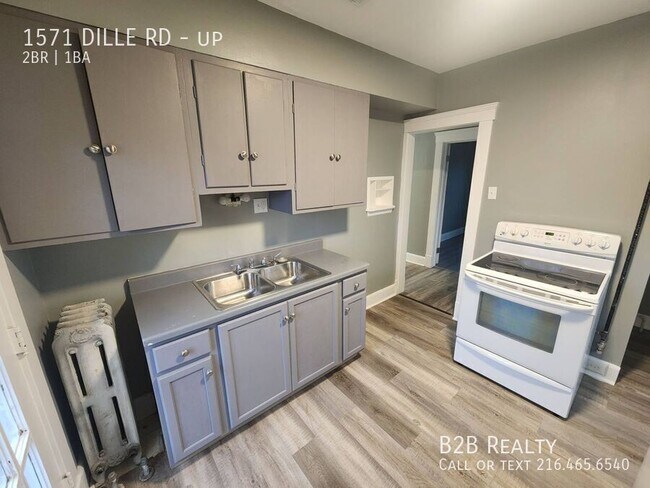 Building Photo - 1571 Dille Rd