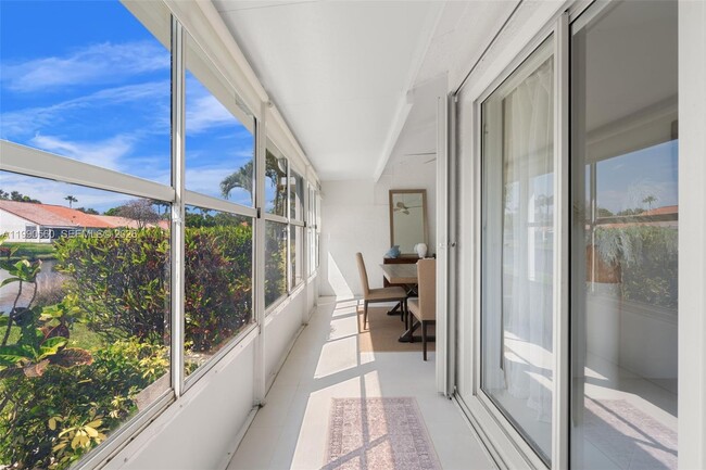 Building Photo - 15465 Lake Magnolia Pl