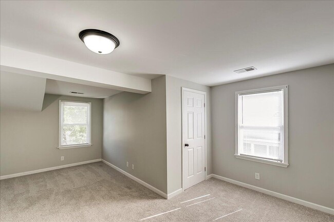 Building Photo - 1120 Liberty Rd