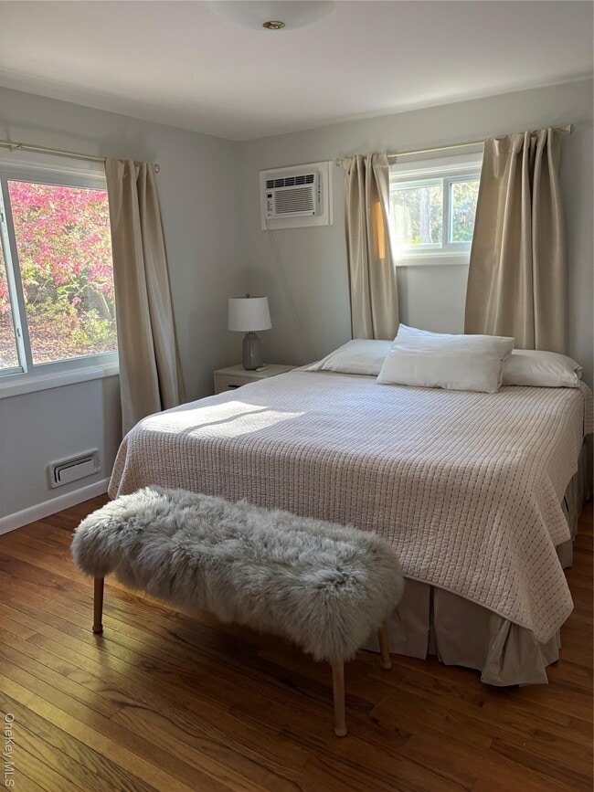 Building Photo - 57 Truesdale Lake Dr