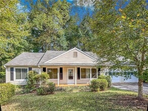 Building Photo - 1497 Chaseway Cir