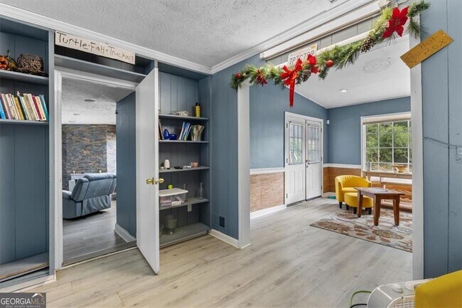 Building Photo - 661 Bantry Ln