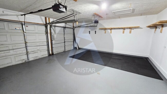 Building Photo - 45 Fallow Ln