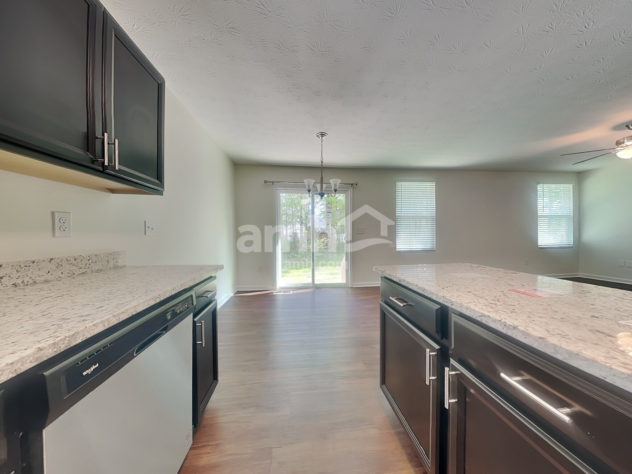 Building Photo - 97 Wooded Ridge Dr