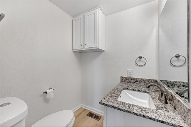 Building Photo - 14804 Dutchmans Dr