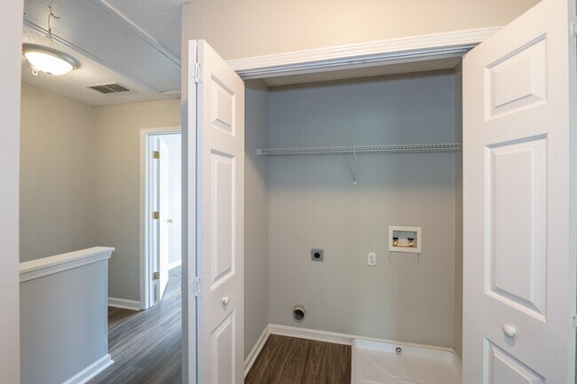 Building Photo - "Charming 3-Bed Home with 2.5 Baths close ...