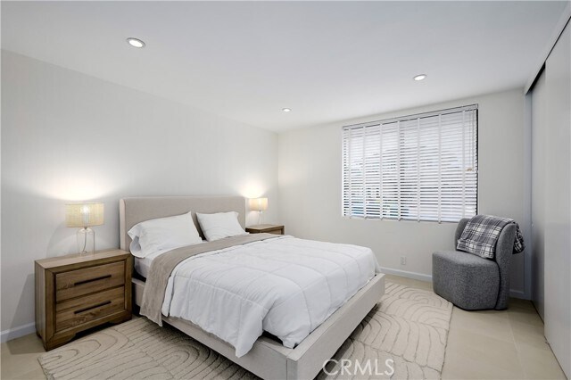 Building Photo - 1359 Southwind Cir