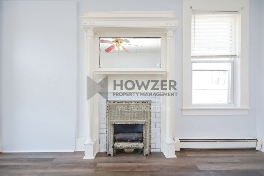 Building Photo - 9 Creedway