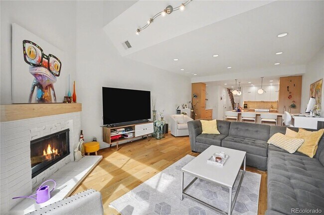 Building Photo - 1512 Larimer St