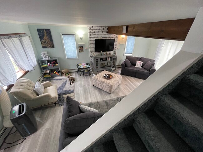 Living room - 53 Cornwell Ave