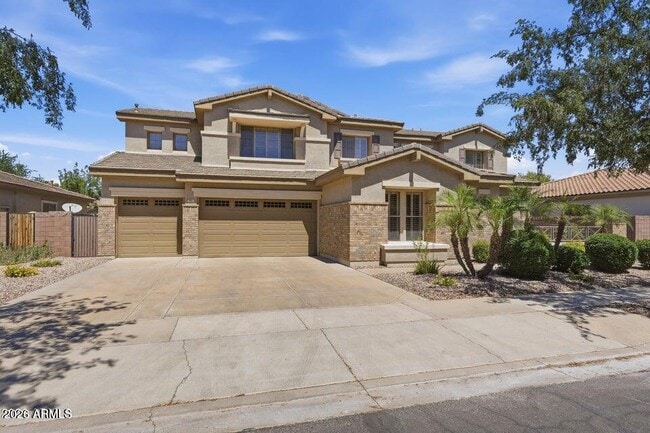 Building Photo - 900 W Macaw Dr