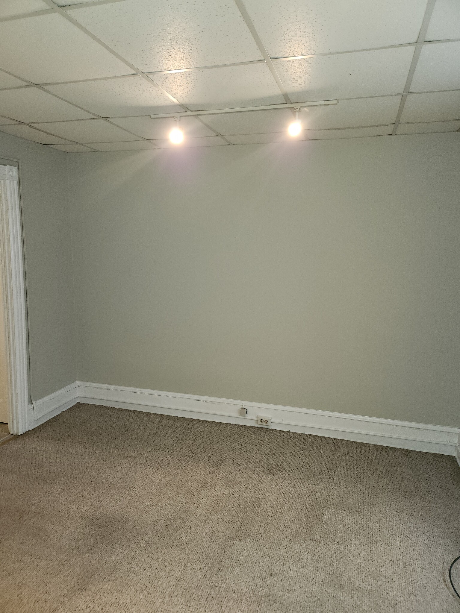 Building Photo - 132 Clymer St