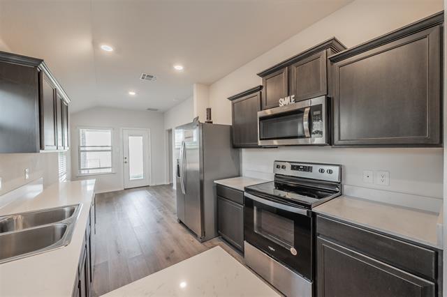 Building Photo - 1022 Rio Bravo Dr