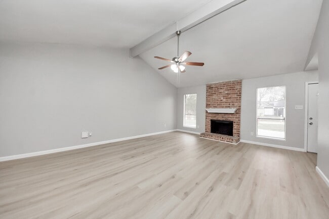 Building Photo - 3030 Ciderwood Dr