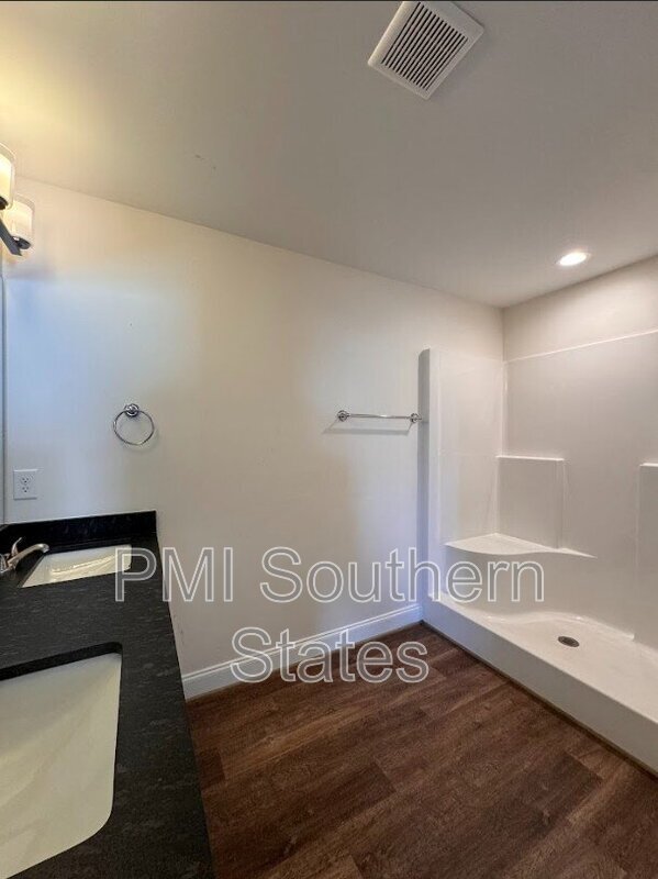 Building Photo - 202 Clarus Crk Wy