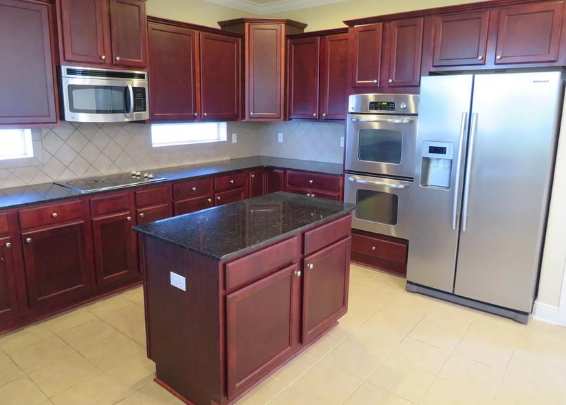 Stainless steel appliances, double oven - 378 Miranda Ct