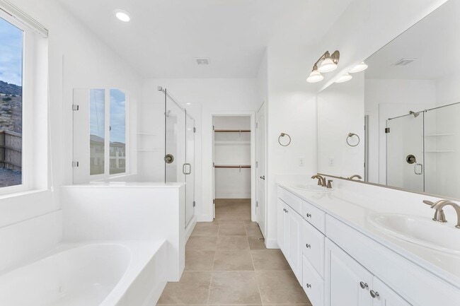 Building Photo - Panoramic views of the valley with a modern updated home!