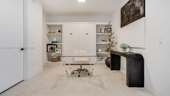 Building Photo - 1030 15th St