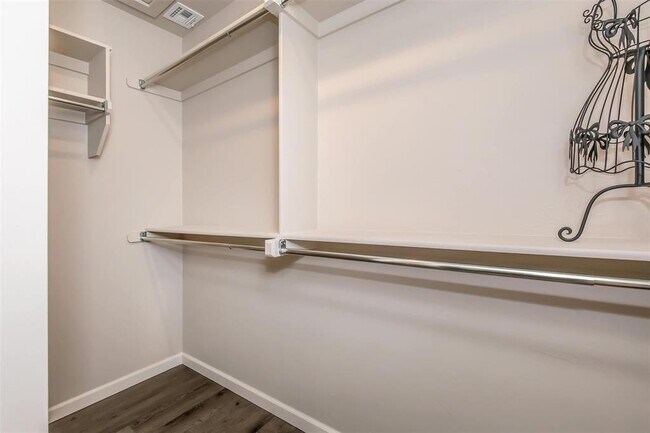 Building Photo - 7700 Westhall Pl