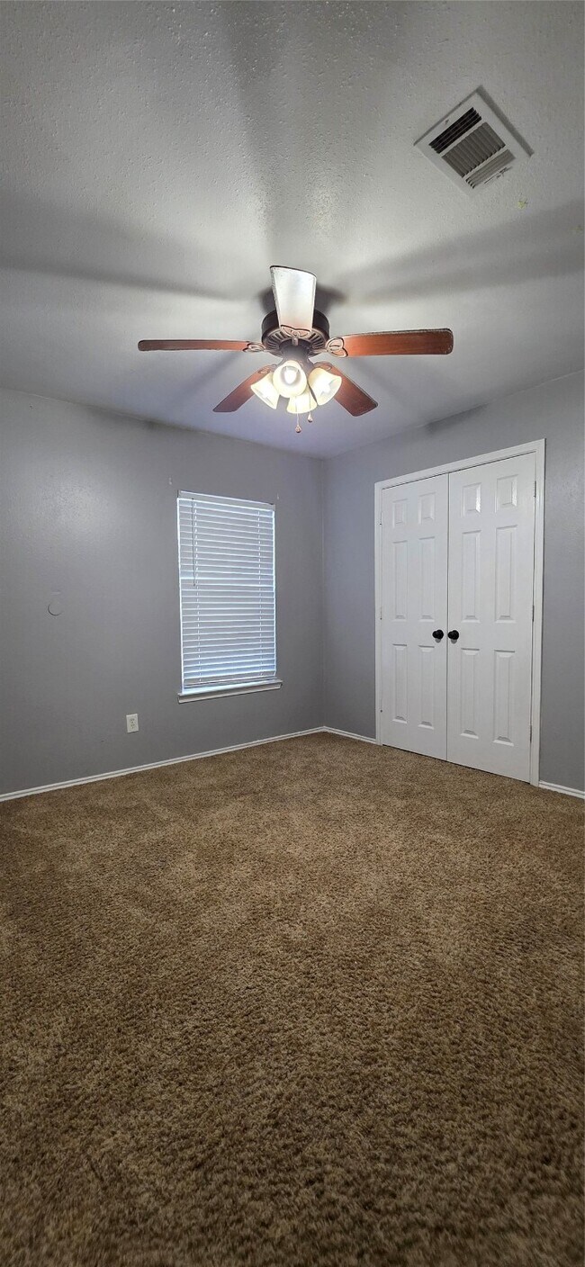 Building Photo - 5210 Nautilus Ln