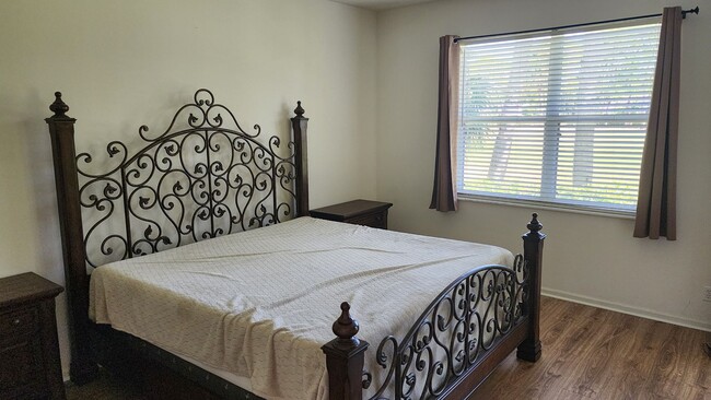 Building Photo - 3 BR 2.5 BA 1 CG rental in secure gated To...