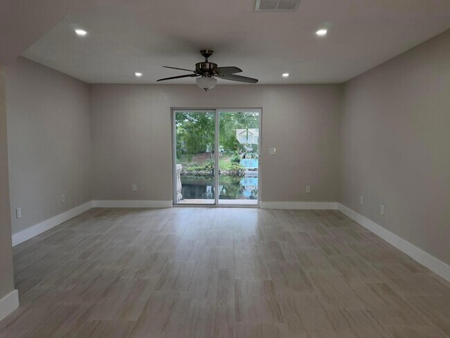 Building Photo - 6631 Winfield Blvd